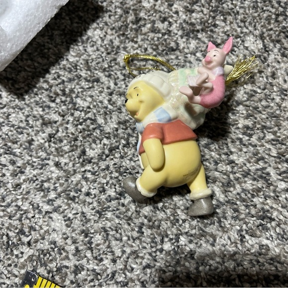 Lenox Disney Showcase 2005 A Tree For Pooh And Piglet Winnie The Pooh Ornament - Picture 2 of 8